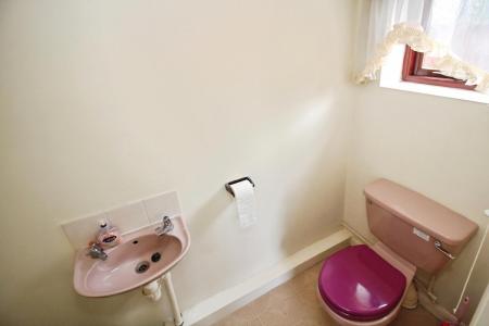 4 bedroom Detached house for sale in Kingcup Close, Leicester Forest East, LE3