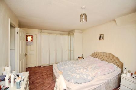 4 bedroom Detached house for sale in Kingcup Close, Leicester Forest East, LE3