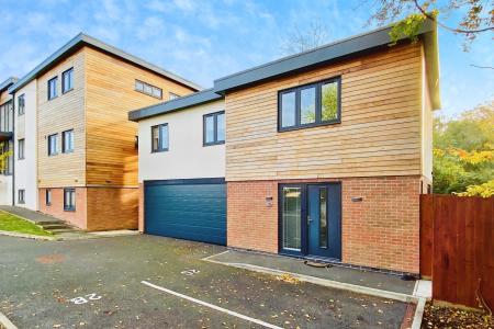 Coach House, Kingfisher Apartments, Kirby Muxloe