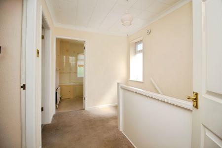 3 bedroom Semi-detached house for sale in Kings Drive, Leicester Forest East, LE3