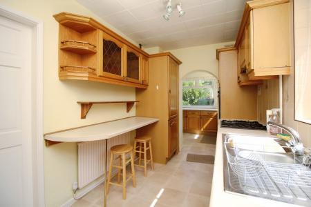 3 bedroom Semi-detached house for sale in Kings Drive, Leicester Forest East, LE3