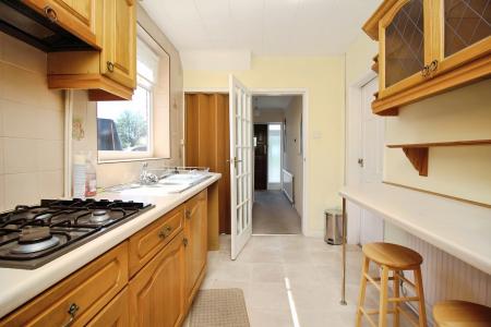 3 bedroom Semi-detached house for sale in Kings Drive, Leicester Forest East, LE3