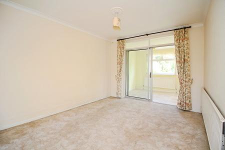 3 bedroom Semi-detached house for sale in Kings Drive, Leicester Forest East, LE3