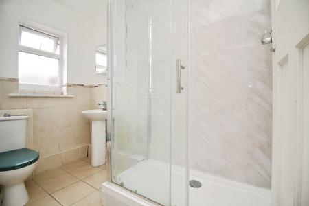 3 bedroom Semi-detached house for sale in Kingston Avenue, Wigston, LE18