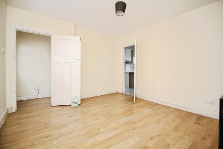 3 bedroom Semi-detached house for sale in Kingston Avenue, Wigston, LE18