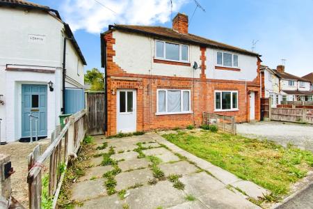 3 bedroom Semi-detached house for sale in Kingston Avenue, Wigston, LE18