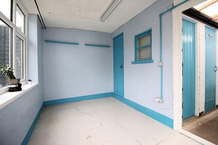 3 bedroom Semi-detached house for sale in Kingsway North, Braunstone Town, LE3