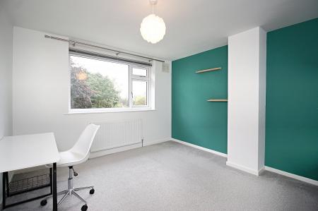 3 bedroom Semi-detached house for sale in Kingsway North, Braunstone Town, LE3