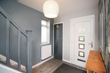 3 bedroom Semi-detached house for sale in Kingsway North, Braunstone Town, LE3