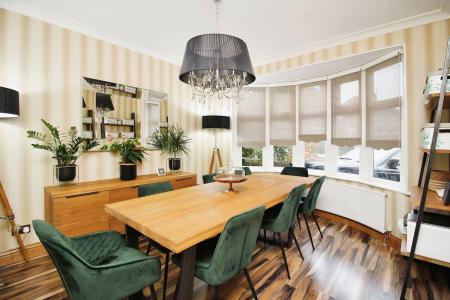 4 bedroom Semi-detached house for sale in Kingswood Avenue, Western Park, Leicester, LE3