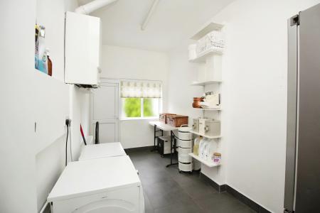 4 bedroom Semi-detached house for sale in Kingswood Avenue, Western Park, Leicester, LE3