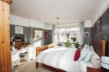 3 bedroom Semi-detached house for sale in Kirkland Road, Braunstone Town, LE3