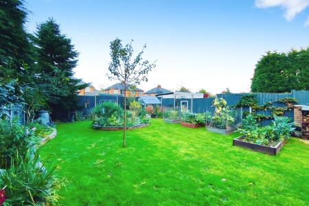 3 bedroom Semi-detached house for sale in Kirkland Road, Braunstone Town, LE3