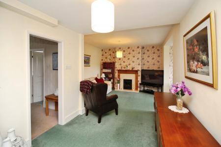 4 bedroom Semi-detached house for sale in Kirloe Avenue, Leicester Forest East, LE3