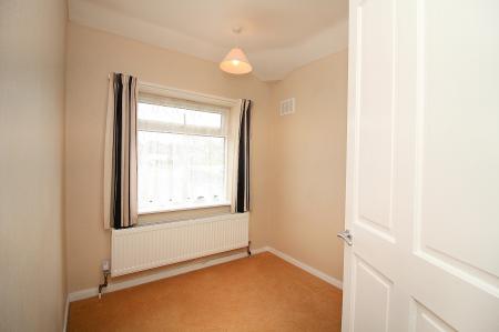 3 bedroom Semi-detached house for sale in Knollgate Close, Birstall, LE4