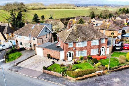 3 bedroom Semi-detached house for sale in Knollgate Close, Birstall, LE4