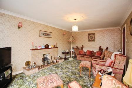 4 bedroom Detached house for sale in Ladysmith Road, Kirby Muxloe, LE9