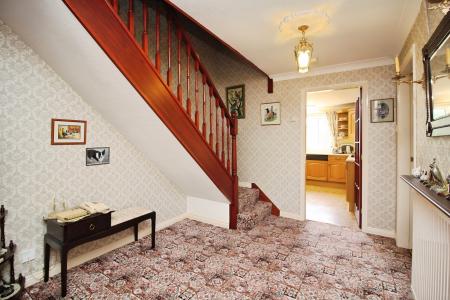 4 bedroom Detached house for sale in Ladysmith Road, Kirby Muxloe, LE9