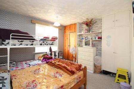 4 bedroom Terraced House for sale in Lancashire Street, Off Melton Road, Leicester, LE4