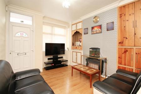 4 bedroom Terraced House for sale in Lancashire Street, Off Melton Road, Leicester, LE4