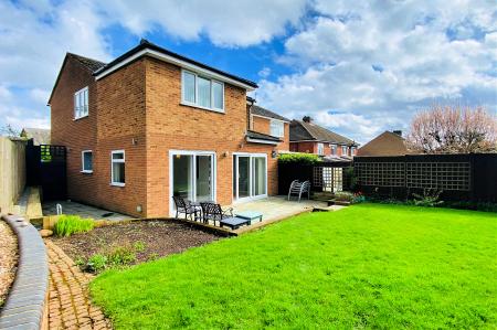 4 bedroom Semi-detached house for sale in Leicester Road, Groby, LE6