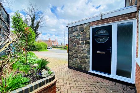 4 bedroom Semi-detached house for sale in Leicester Road, Groby, LE6