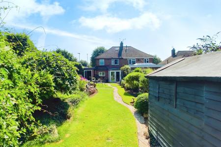 3 bedroom Semi-detached house for sale in Letchworth Road, Leicester, LE3