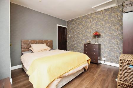 3 bedroom Semi-detached house for sale in Letchworth Road, Leicester, LE3