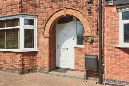 3 bedroom Semi-detached house for sale in Letchworth Road, Leicester, LE3