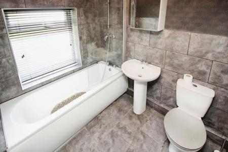 3 bedroom Semi-detached house for sale in Letchworth Road, Leicester, LE3
