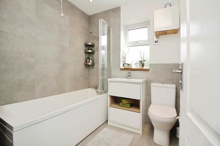 3 bedroom Detached house for sale in Little Meer Close, Thorpe Astley, LE3