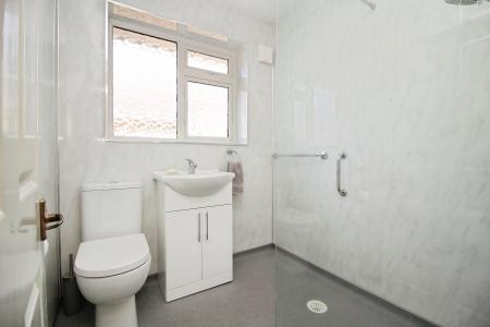 2 bedroom Detached bungalow for sale in Lowland Avenue, Leicester Forest East, LE3