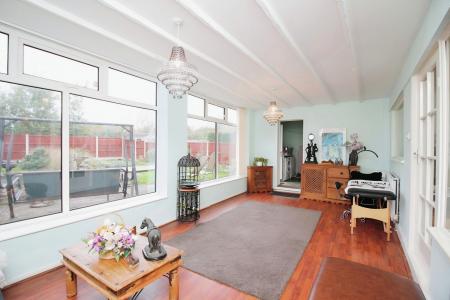 3 bedroom Detached house for sale in Lubbesthorpe Road, Braunstone Town, LE3