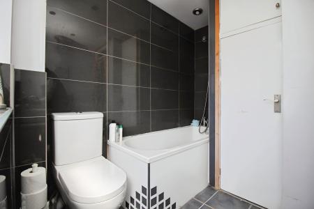 3 bedroom Terraced House for sale in Lyndene Close, Earl Shilton, LE9