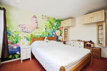 3 bedroom Terraced House for sale in Lyndene Close, Earl Shilton, LE9