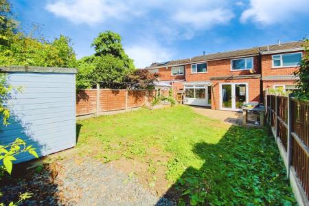 3 bedroom Terraced House for sale in Lyndene Close, Earl Shilton, LE9
