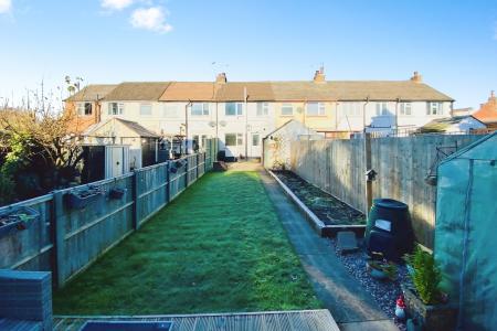 2 bedroom Terraced House for sale in Main Street, Huncote, LE9