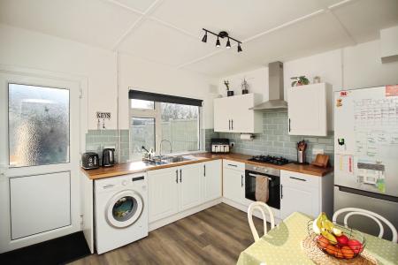 2 bedroom Terraced House for sale in Main Street, Huncote, LE9