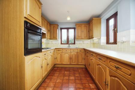 2 bedroom Detached bungalow for sale in Main Street, Kirby Muxloe, LE9