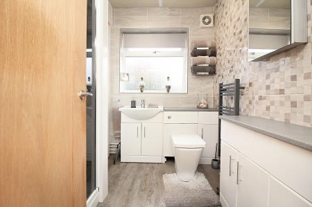 3 bedroom Detached bungalow for sale in Mallory Close, Newbold Verdon, LE9