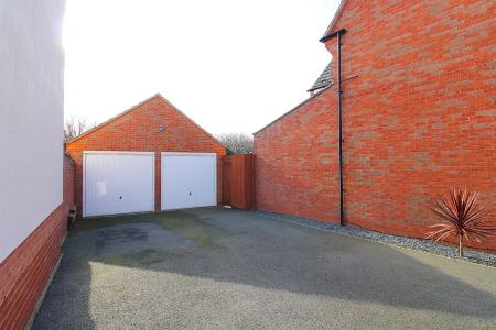 4 bedroom Detached house for sale in Masefield Place, Earl Shilton, LE9