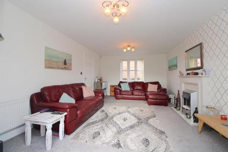 4 bedroom Detached house for sale in Masefield Place, Earl Shilton, LE9