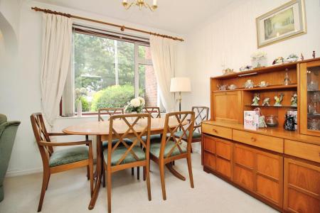 3 bedroom Semi-detached house for sale in Mossdale Road, Braunstone Town, LE3