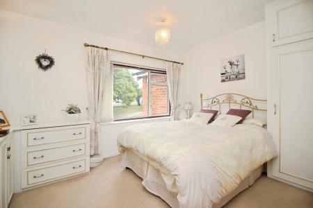 3 bedroom Semi-detached house for sale in Mossdale Road, Braunstone Town, LE3