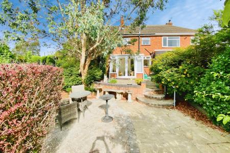 3 bedroom Semi-detached house for sale in Mossdale Road, Braunstone Town, LE3