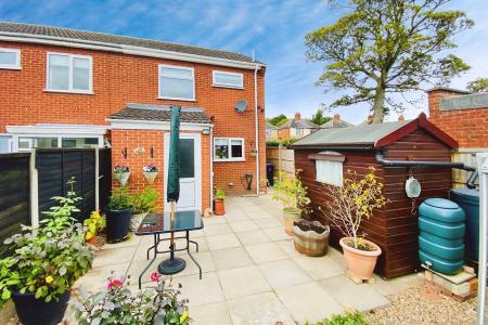 2 bedroom End of terrace house for sale in Mountfield Road, Earl Shilton, LE9