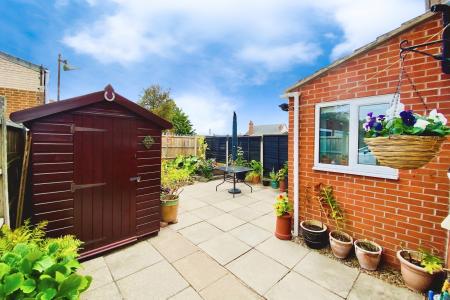 2 bedroom End of terrace house for sale in Mountfield Road, Earl Shilton, LE9