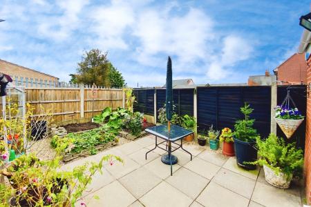 2 bedroom End of terrace house for sale in Mountfield Road, Earl Shilton, LE9