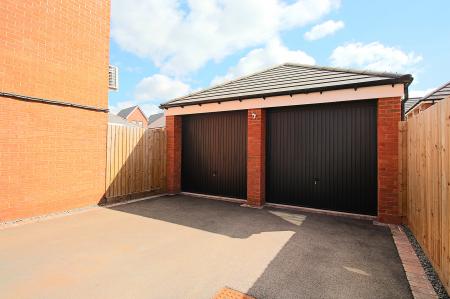 5 bedroom Detached house for sale in Nairn Way, Lubbesthorpe, LE19