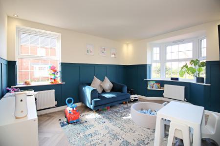 5 bedroom Detached house for sale in Nairn Way, Lubbesthorpe, LE19